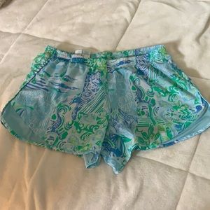 Lilly Pulitzer Ocean Trail Shorts in Beach Happy sz Large